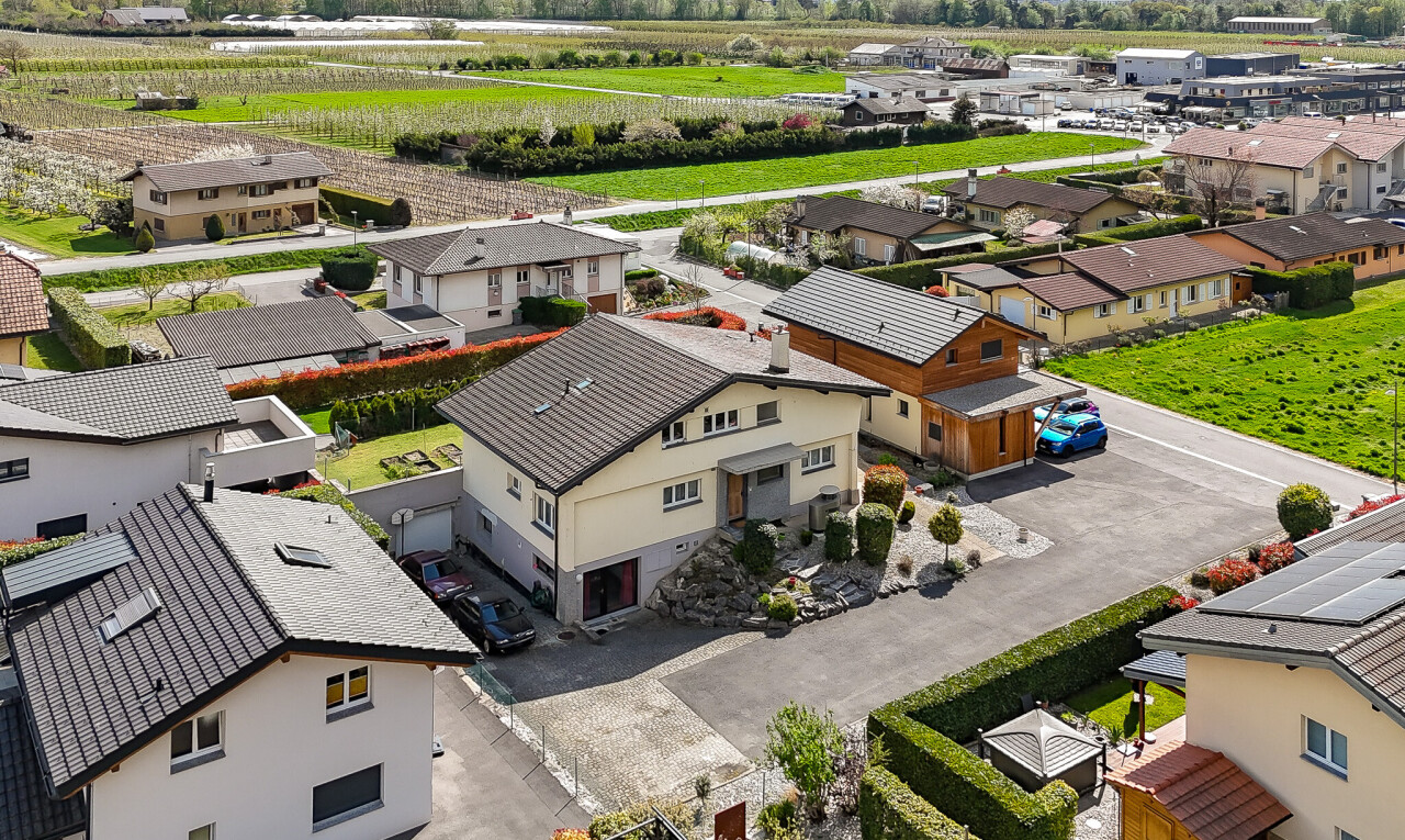 außenansicht mit wohngebietblick