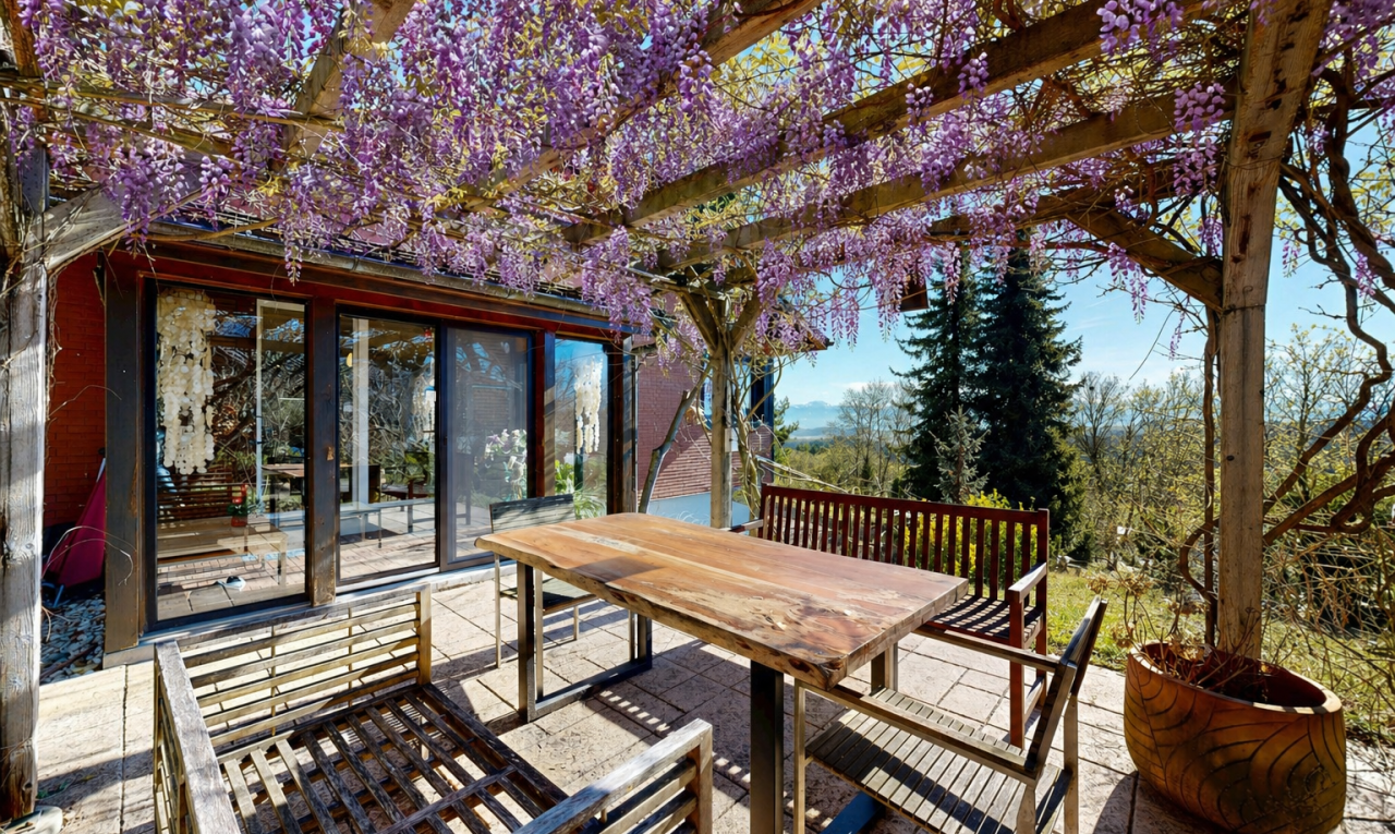 terrasse avec coin repas extérieur, from property, terrasse, day time, et véranda