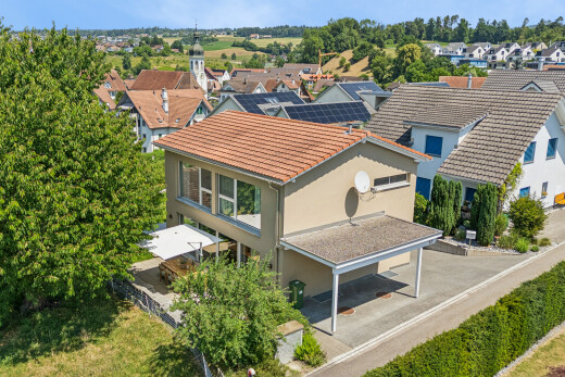 außenansicht mit drone view, ziegeldach, residential view, wohngebietblick, und neighborhood view