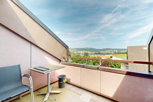 terrasse mit balkon, day time, und from property