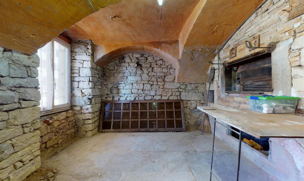 badezimmer mit kamin und eitelkeit