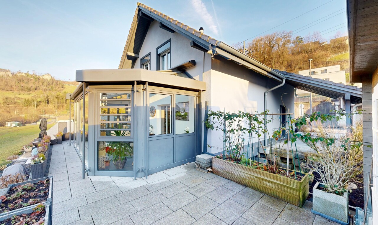 façade avec from property, day time, et bardage en stuc