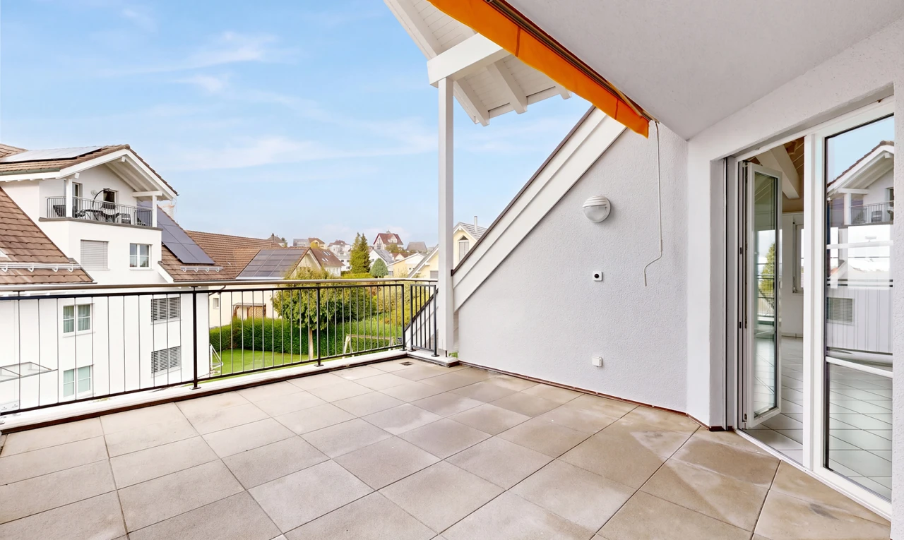 terrasse mit from property, day time, wohngebietblick, und residential view