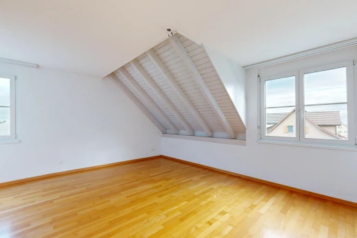leerer raum mit gipskartonwand, drywall, zusätzliches zimmer, inside property, und holzfußboden