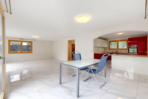 esszimmer mit natural light, natürliches licht, drywall, gipskartonwand, und inside property