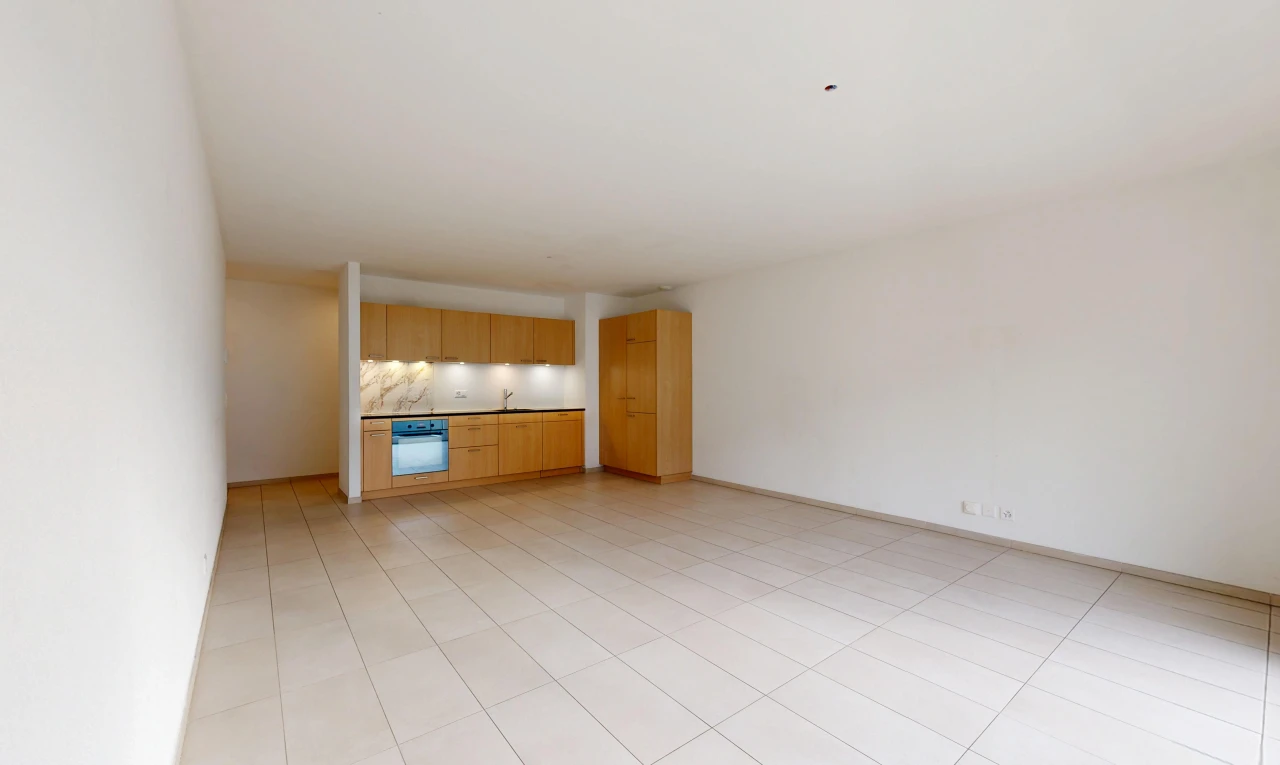 leerer raum mit gipskartonwand, drywall, light floor, inside property, und sockelleisten