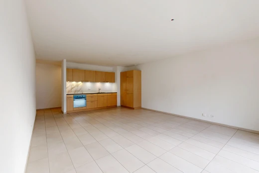 leerer raum mit gipskartonwand, drywall, light floor, inside property, und sockelleisten