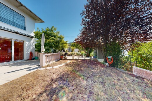 terrasse mit day time, auffahrt, und from property