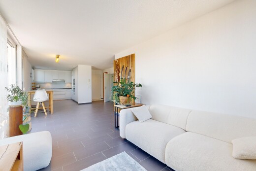 wohn- / esszimmer mit drywall, gipskartonwand, und inside property