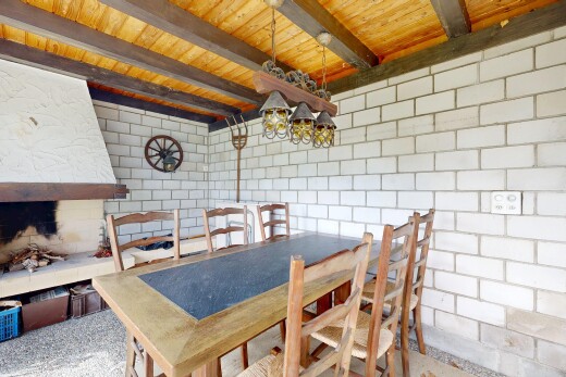 esszimmer mit inside property, balkendecke, beamed ceiling, holzdecke, und wood ceiling