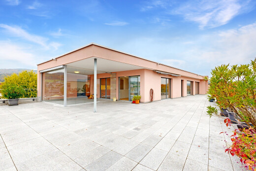 terrasse mit day time und property visible