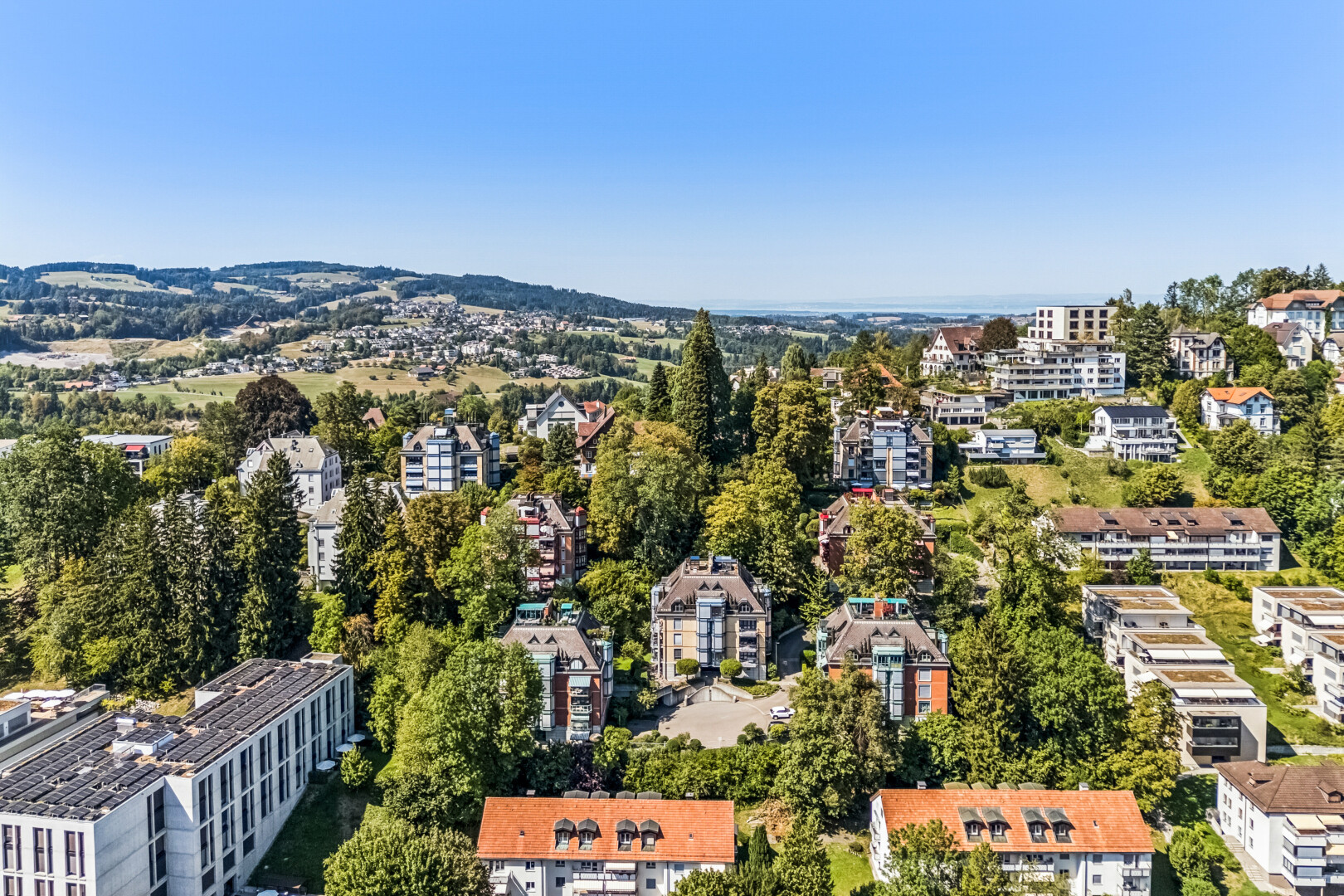 blick auf die berge mit day time, woods view, und waldblick