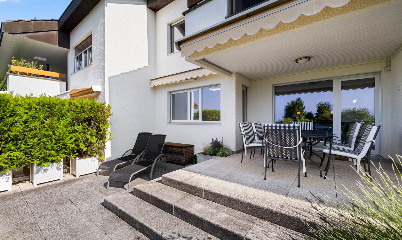 terrasse mit terrasse, day time, property visible, und essbereich im freien