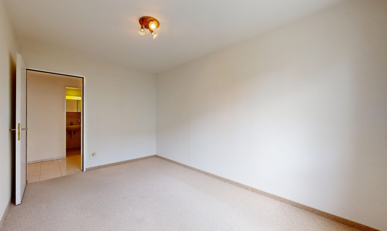 leerer raum mit carpet, teppich, drywall, gipskartonwand, und baseboards wall