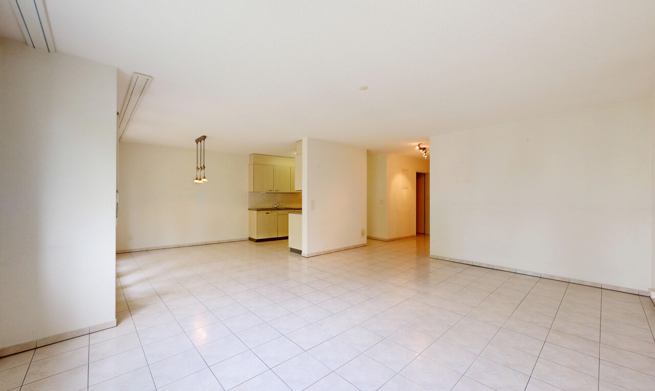 leerer raum mit light floor, inside property, gipskartonwand, drywall, und sockelleisten