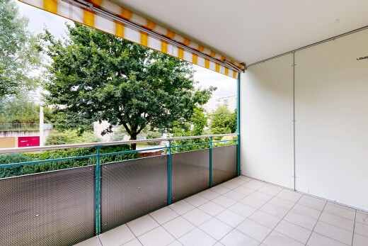 balkon mit balkon und overcast