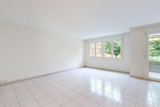 leerer raum mit gipskartonwand, drywall, inside property, natürliches licht, und natural light