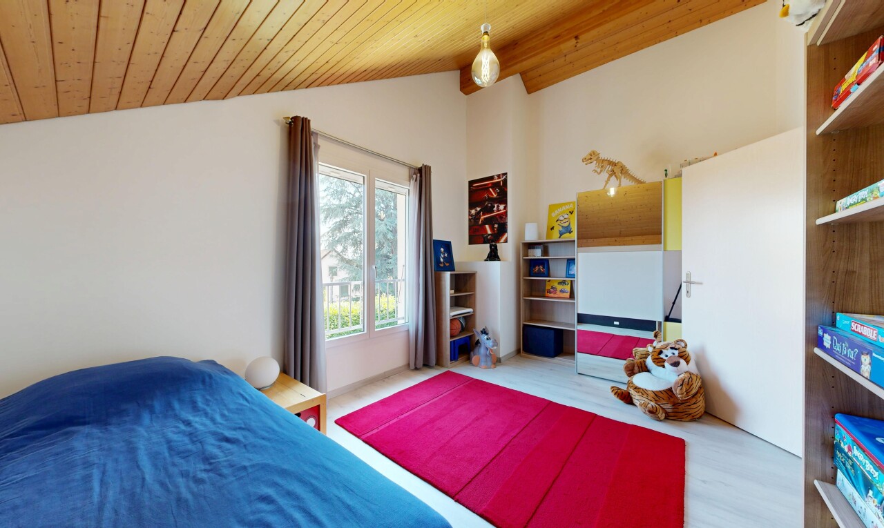 chambre avec plafond en bois, wood ceiling, high end ceiling, cloison sèche, et drywall