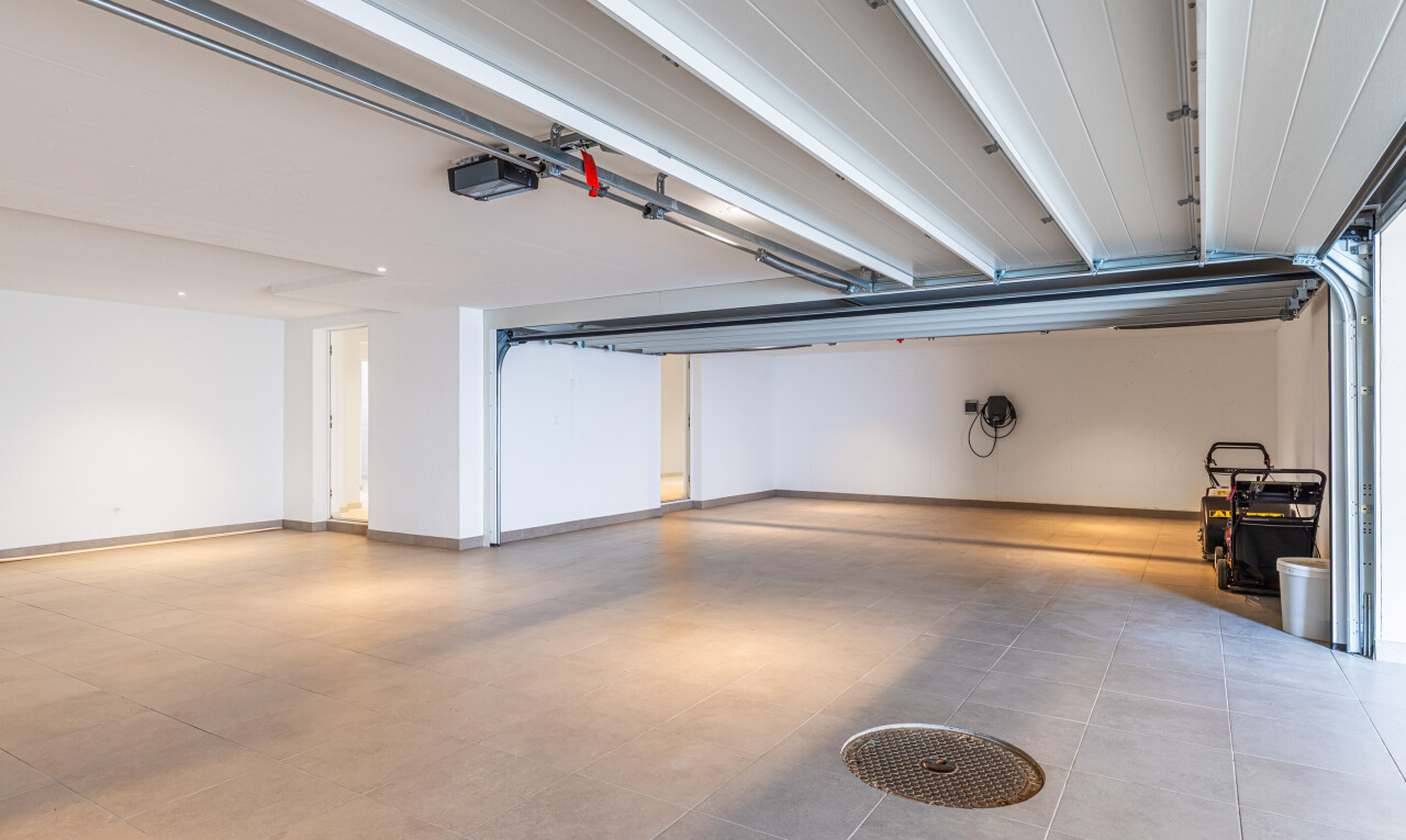 parking avec inside property et auvent