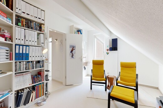 zimmer / schlafzimmer mit inside property, vaulted ceiling, dachschräge, drywall, und gipskartonwand