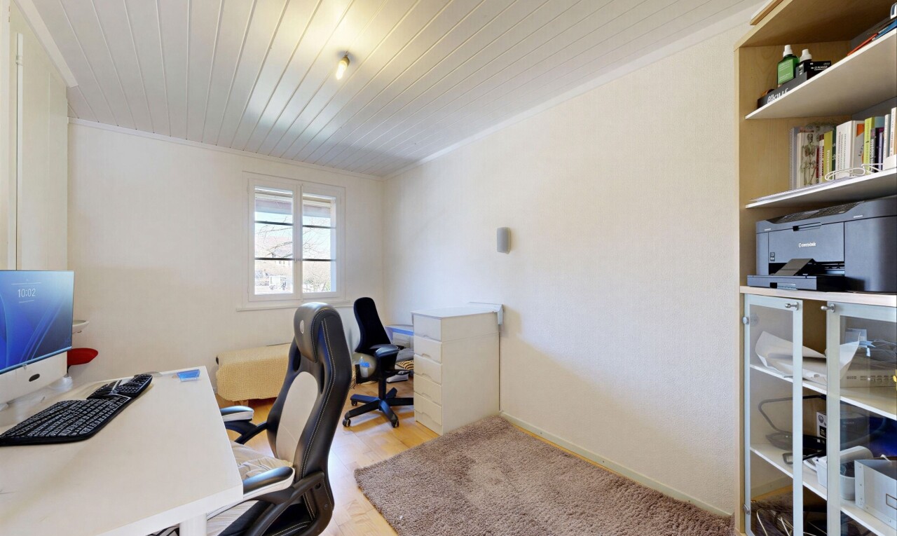 büro mit holzdecke, wood ceiling, natürliches licht, natural light, und bürobereich