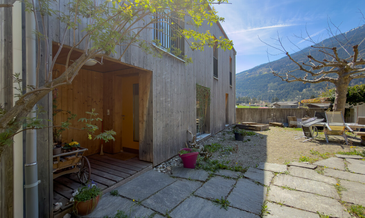 terrasse avec from property, mountain view, vue sur la montagne, day time, et terrasse