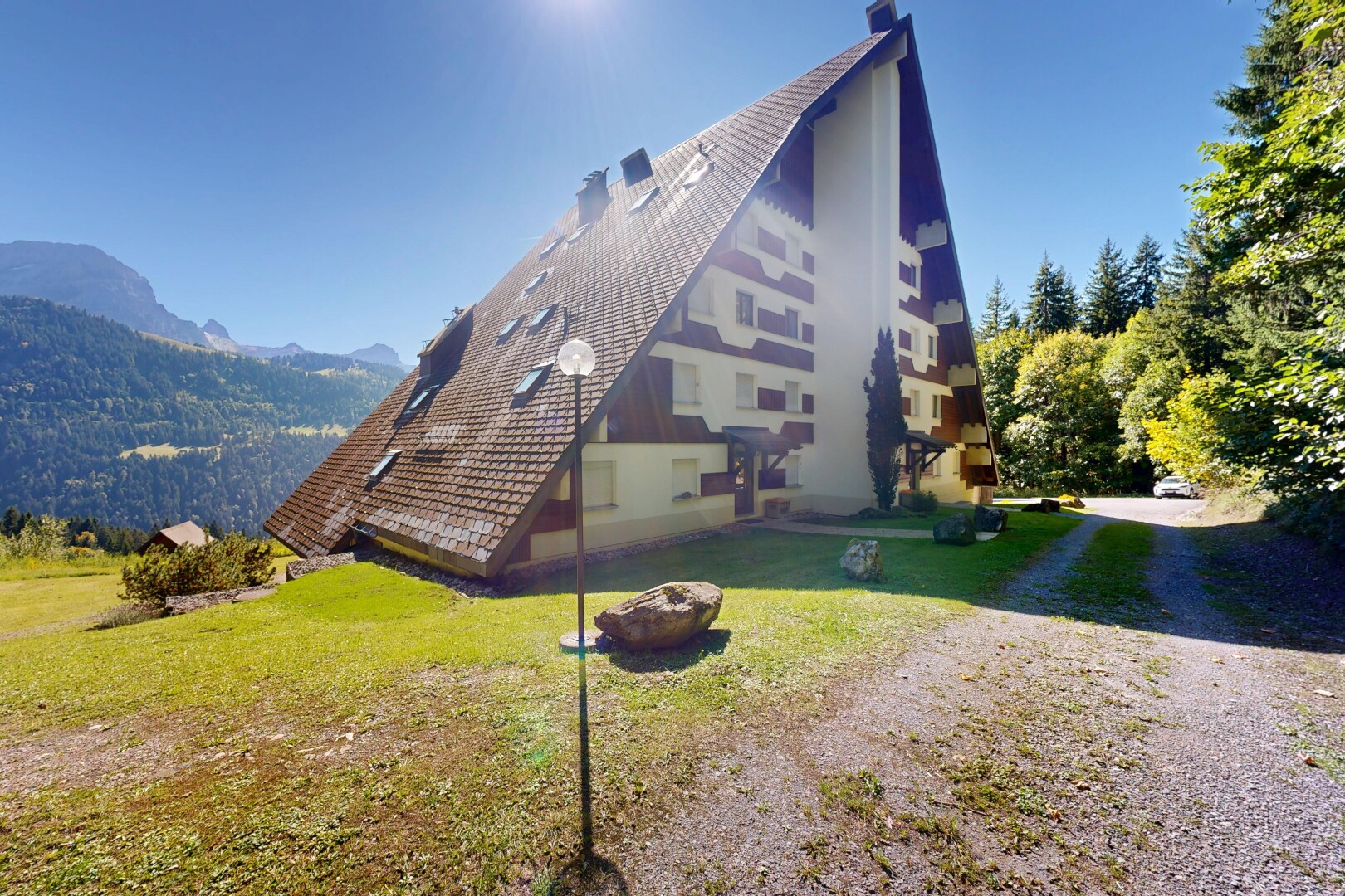 außenansicht mit day time und property visible