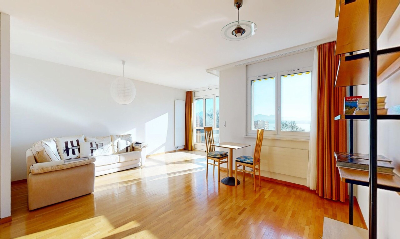 living / dining room featuring light wood-style floors