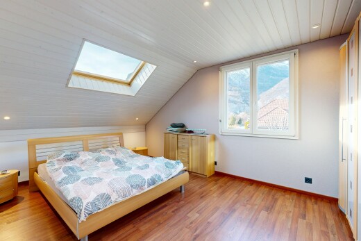 chambre avec éclairage encastré, recessed lighting, pièce supplémentaire, lumière naturelle, et natural light