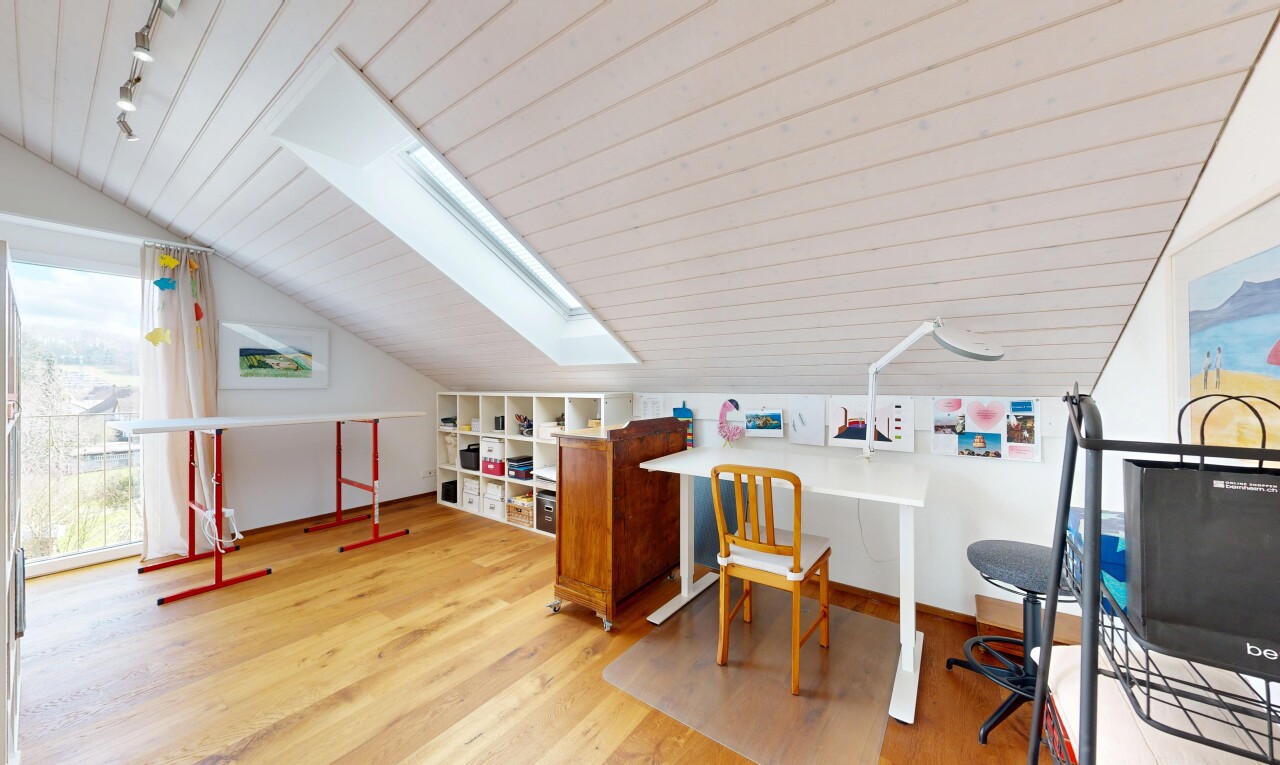 bureau avec pièce supplémentaire, lumière naturelle, natural light, puits de lumière, et plafond bas