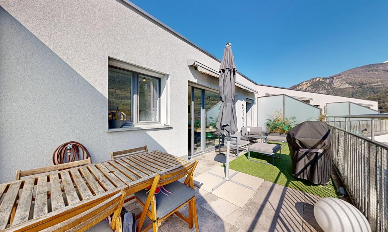 terrasse mit from property, essbereich im freien, day time, blick auf die berge, und mountain view