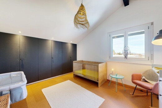 room featuring baseboards