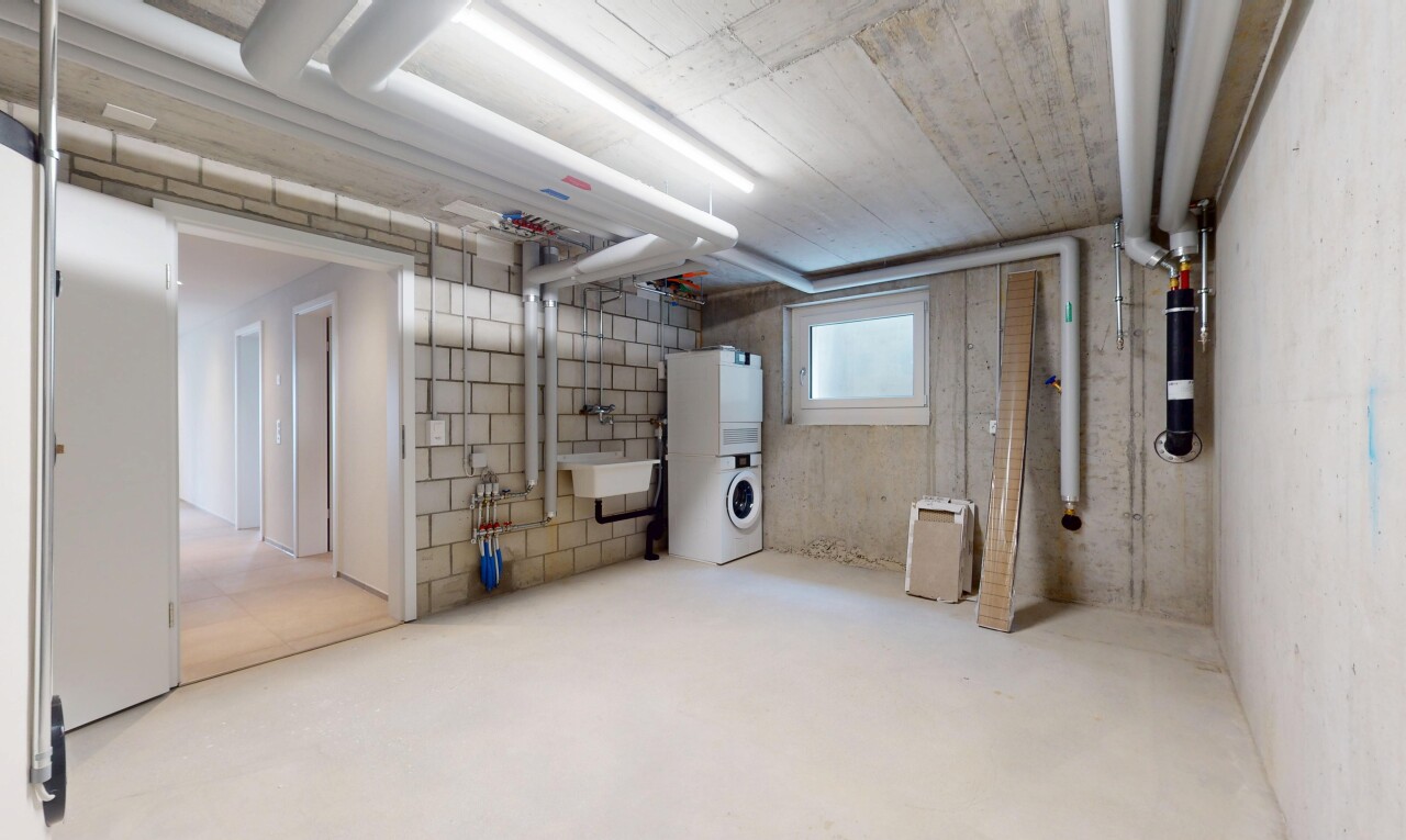 wäschekammer mit betonboden, concrete floor, wäscherei, inside property, und natürliches licht