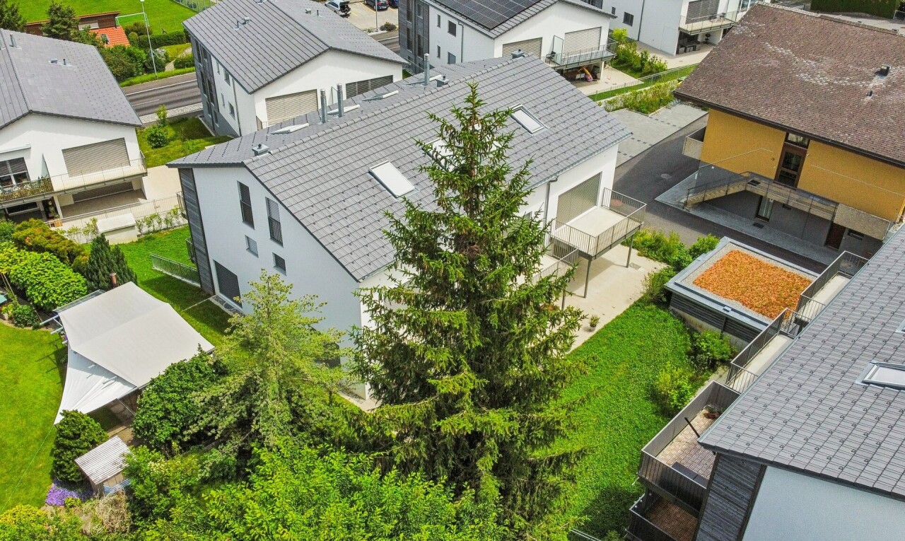 außenansicht mit terrasse, wohngebietblick, residential view, und drone view
