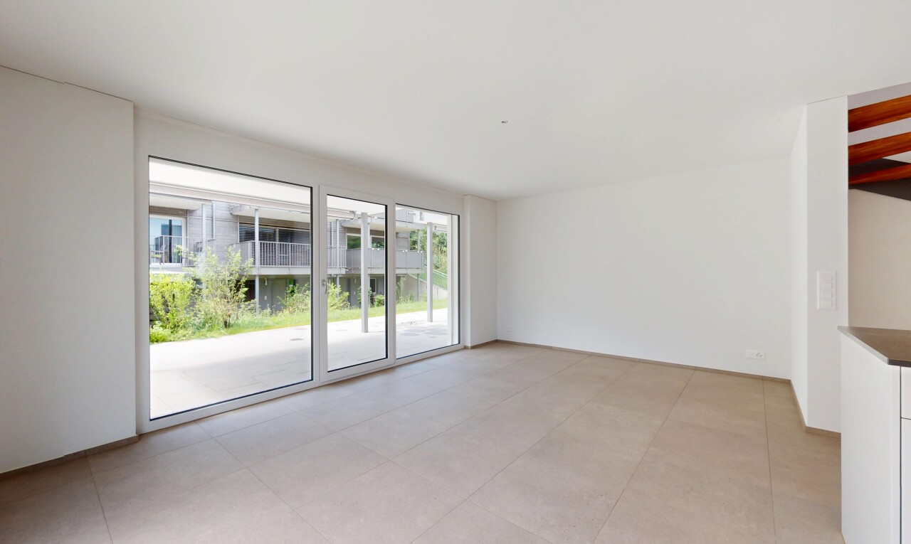 leerer raum mit natürliches licht, natural light, inside property, gipskartonwand, und drywall