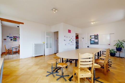 esszimmer mit parquet floor, drywall, gipskartonwand, inside community, und kühler