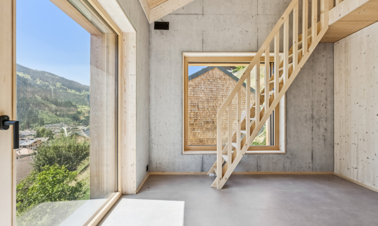 treppe mit betonmauer, concrete wall, treppen, day time, und betonboden