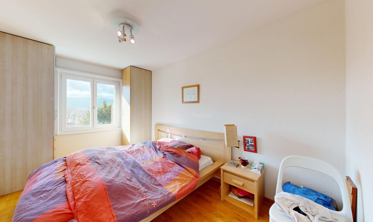 chambre avec lumière naturelle, natural light, cloison sèche, drywall, et inside property