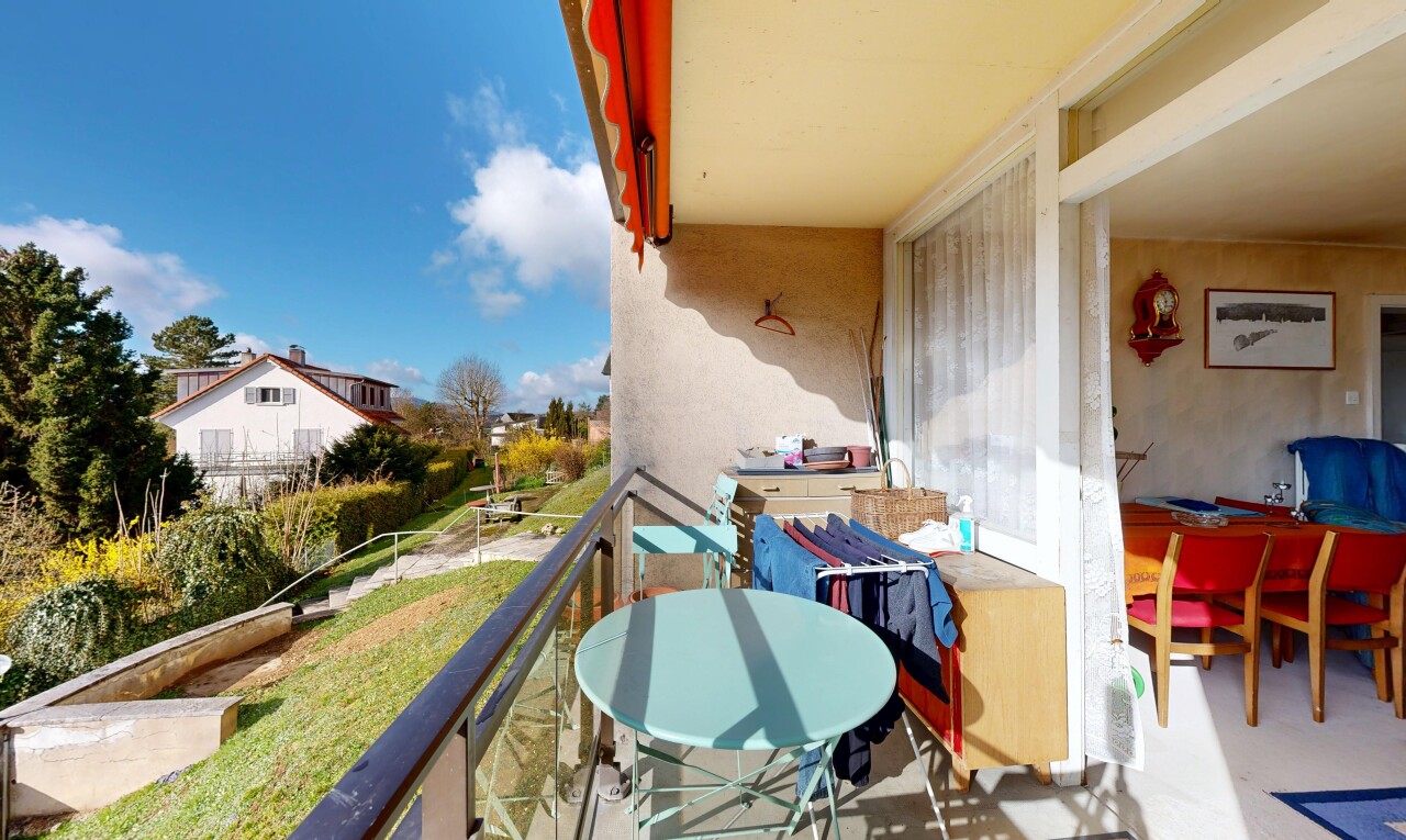 balcon avec balcon, day time, et from property