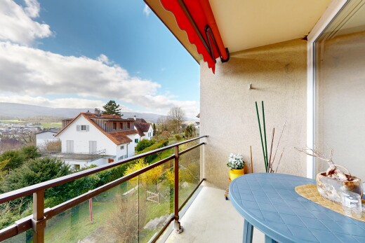 balcon avec balcon, from property, et day time