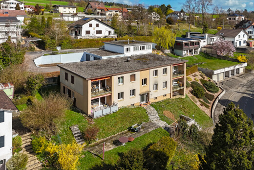 extérieur du bâtiment avec vue résidentielle, residential view, drone view, et day time
