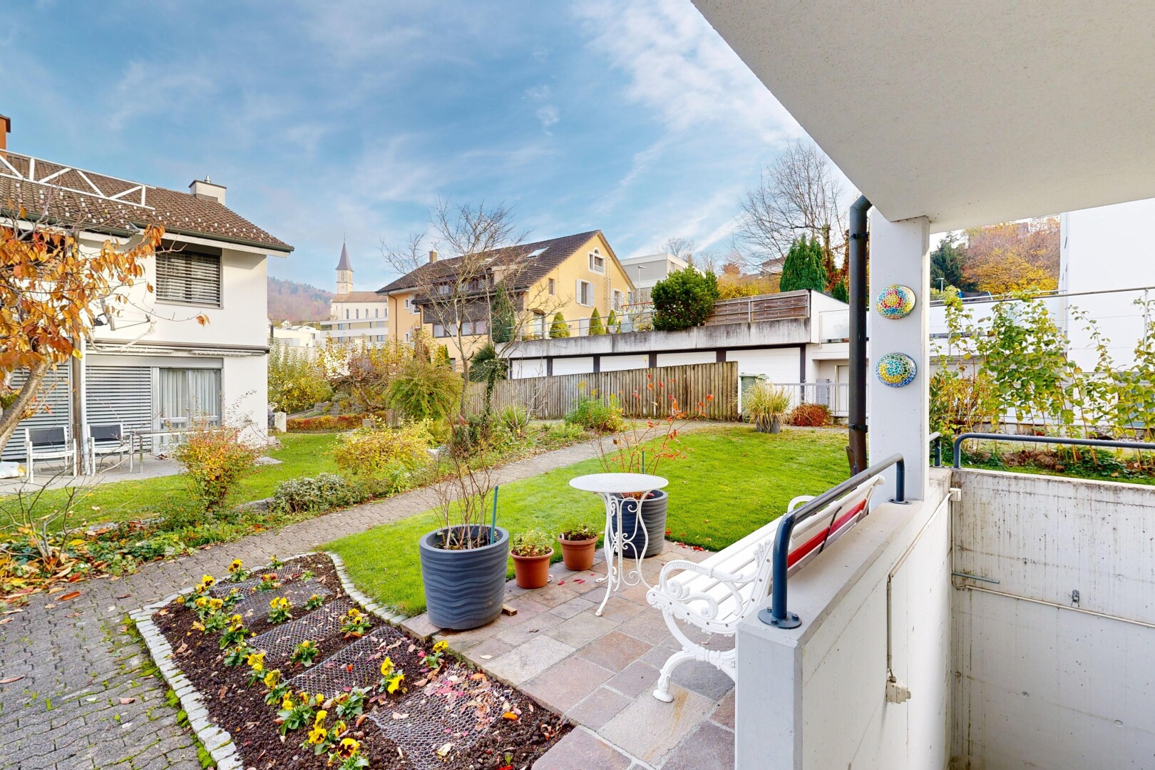 terrasse mit rasen, day time, from property, und zaun
