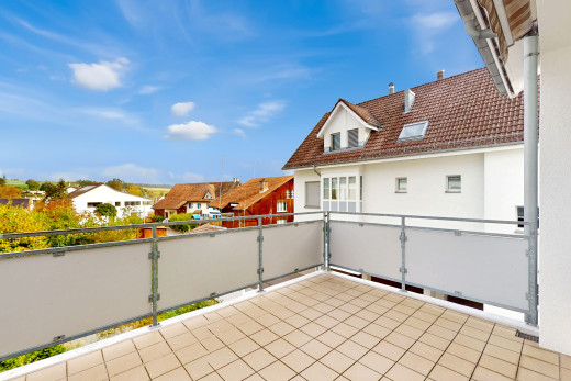 terrasse mit einem balkon