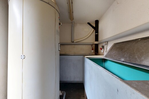 piscine avec inside property
