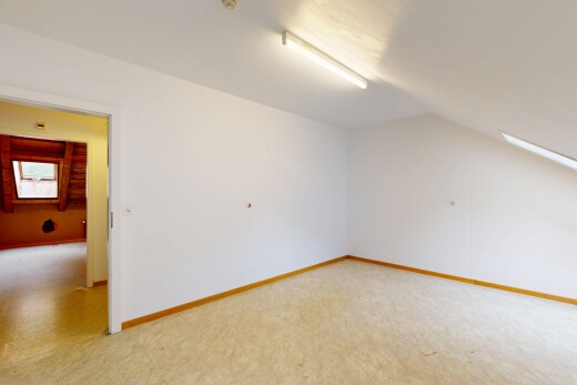 pièce vide avec pièce supplémentaire, lumière naturelle, natural light, cloison sèche, et drywall