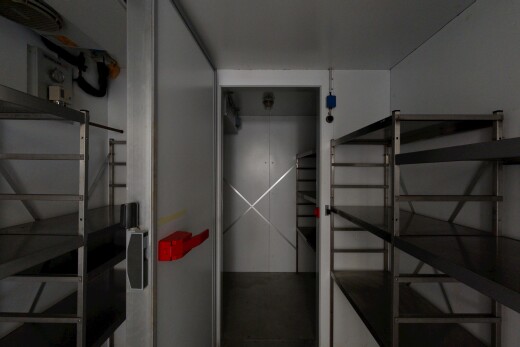 chambre avec drywall, cloison sèche, et inside property
