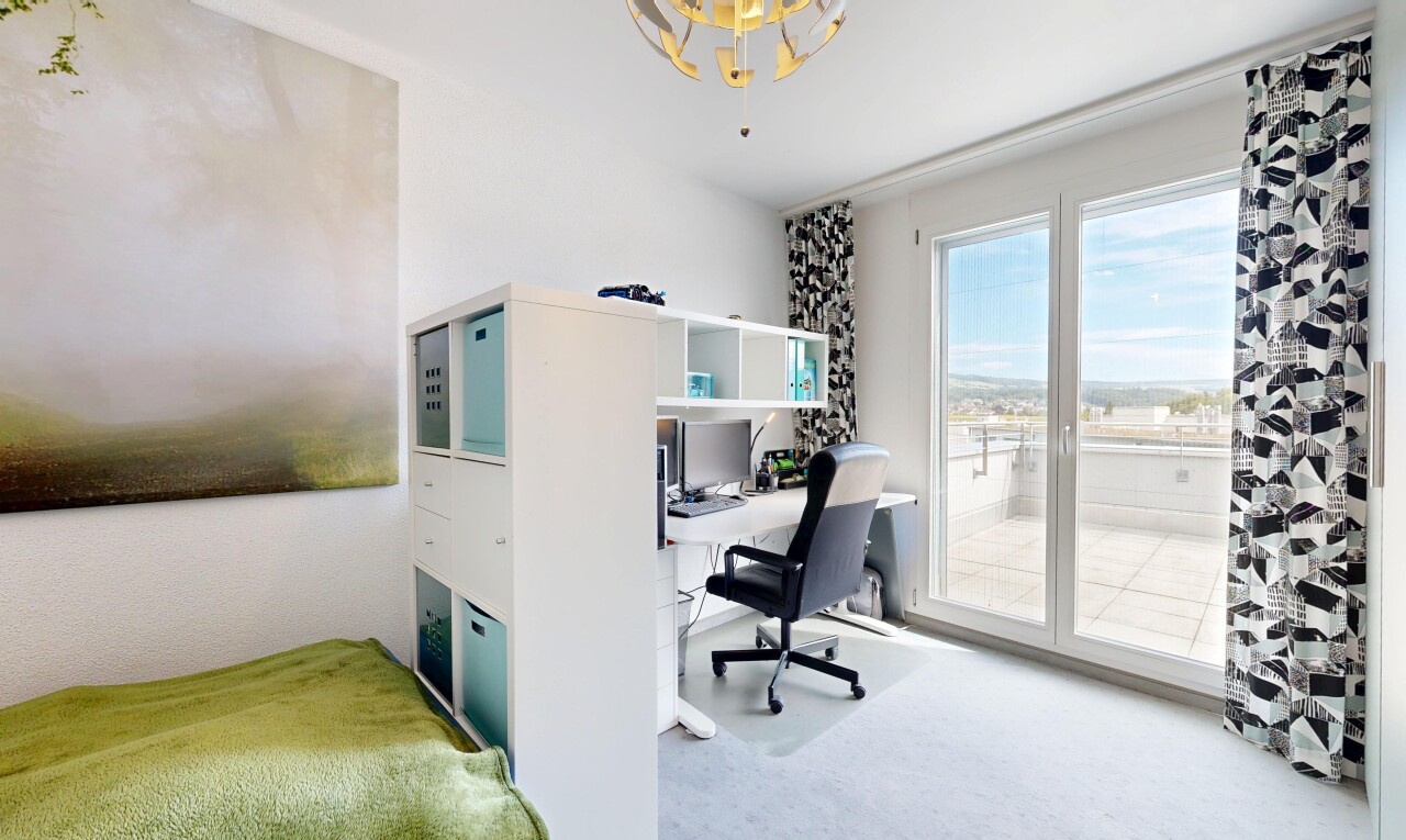 büro mit natürliches licht, natural light, inside property, bürobereich, und gipskartonwand