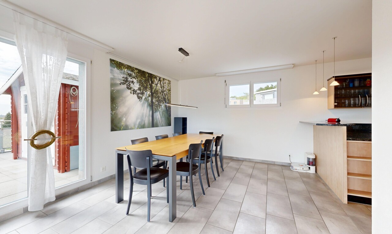 esszimmer mit natürliches licht, natural light, gipskartonwand, drywall, und inside community