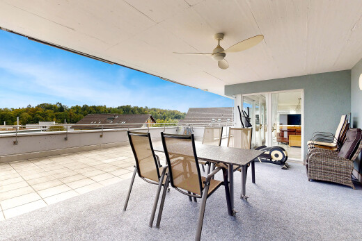 terrasse mit terrasse, deckenventilator, day time, essbereich im freien, und from property