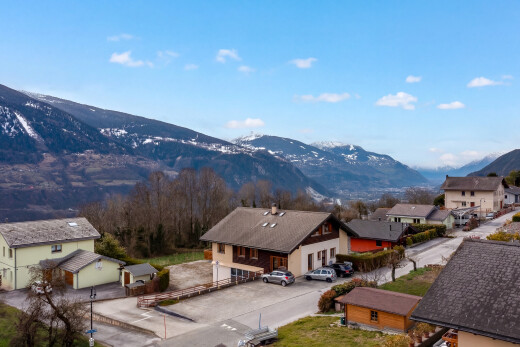 blick auf die berge mit blick auf die berge, mountain view, day time, und drone view